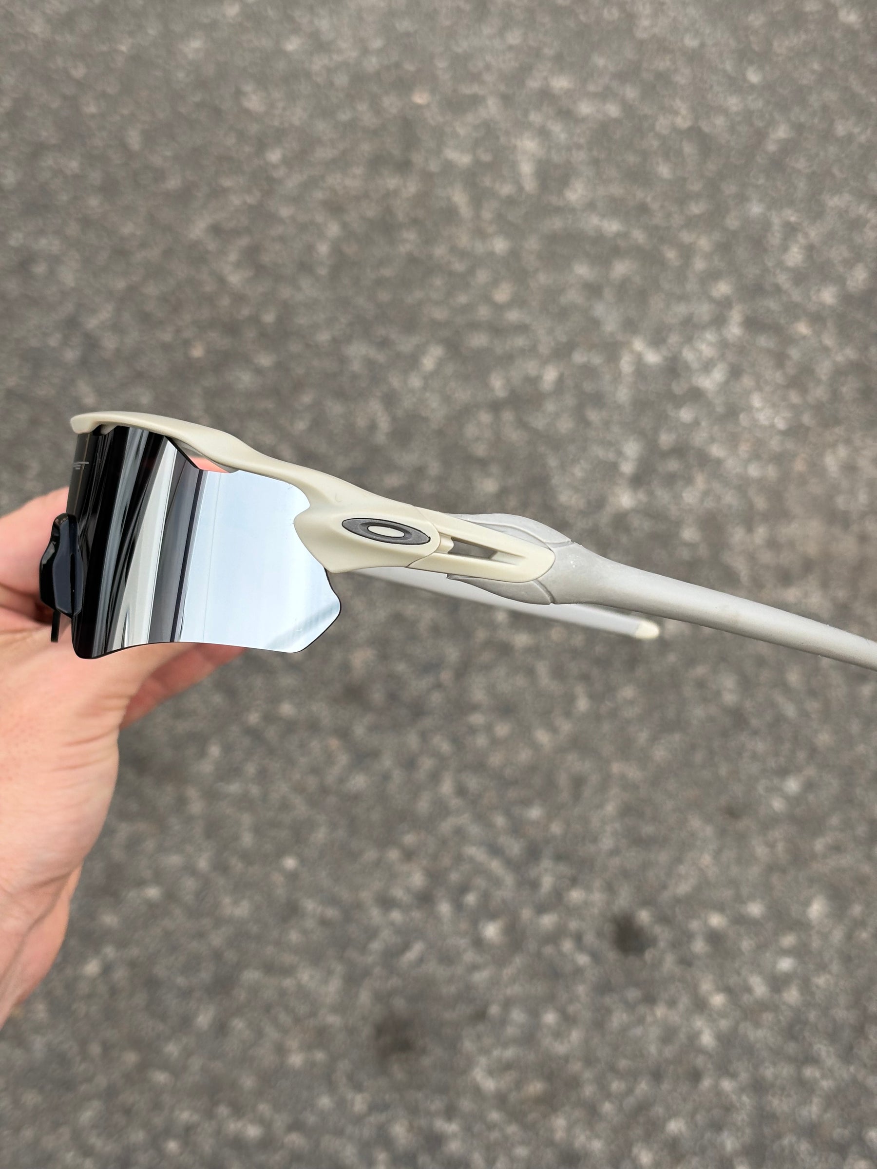 Óculos Radar P. Lente Liquid Metal - Compre 1 Leve 2