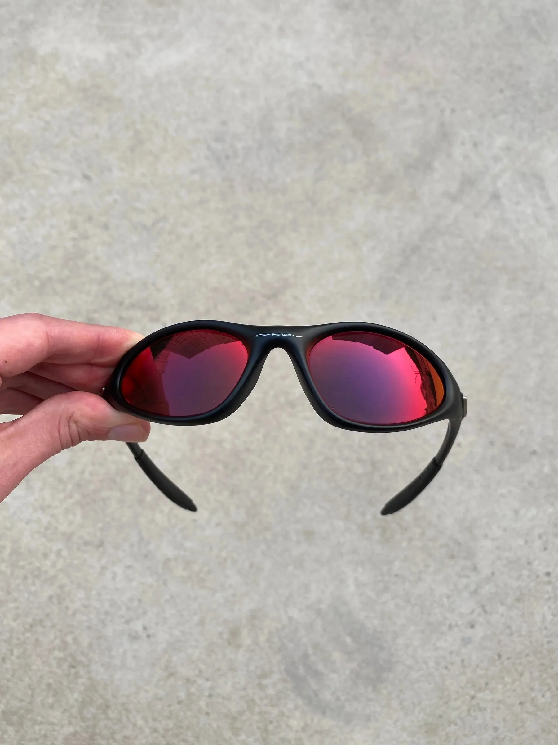 Minute Black - Lente Torch - Compre 1 Leve 2