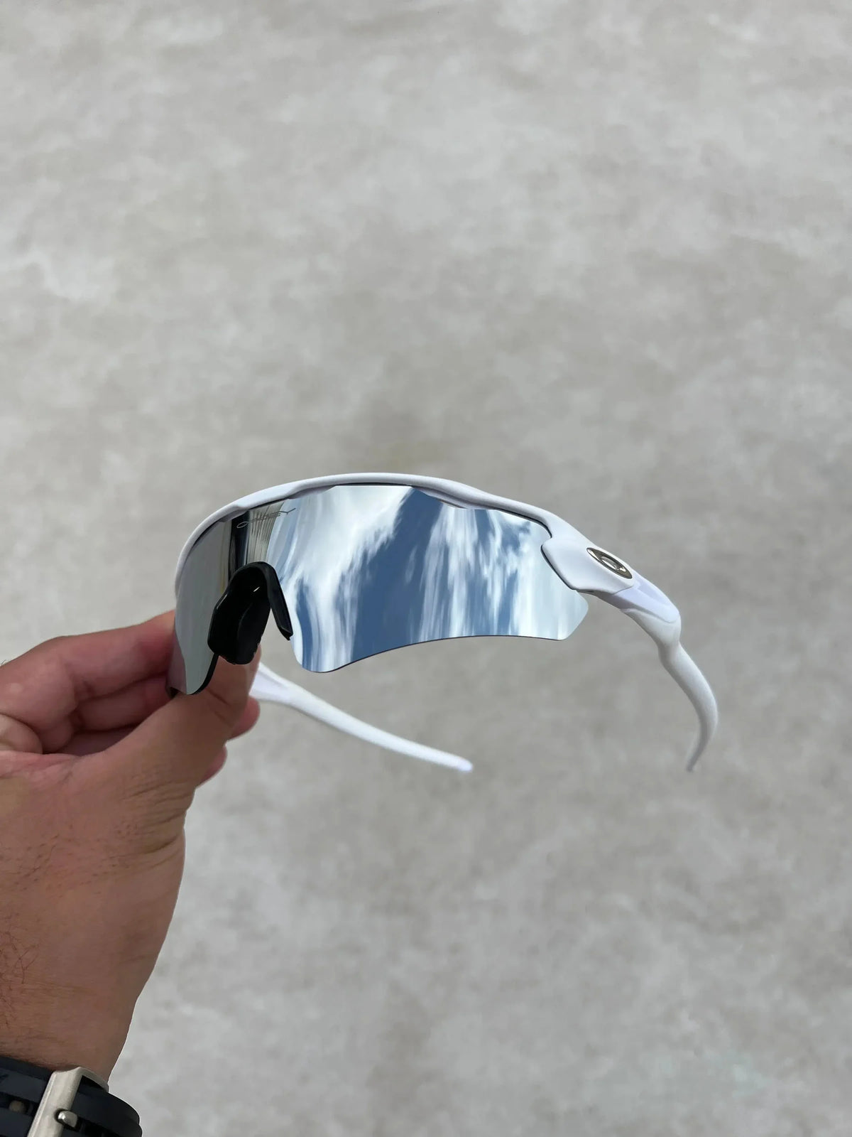 Óculos Radar White - Lente Liquid Metal - Compre 1 Leve 2